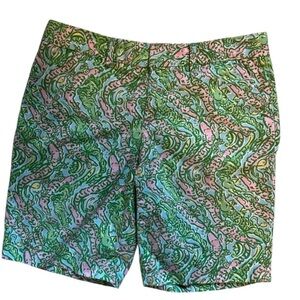 Lilly Pulitzer chomp chomp Avenue shorts alligator print size 2. Great condition